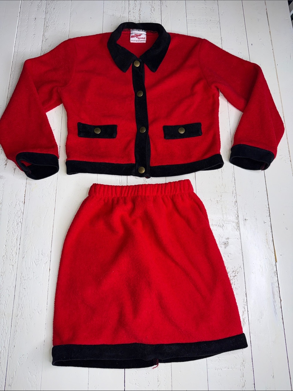 6x Milton Vintage 1980s Fun Wear Red Two-Piece Skirt Set with Black Trim